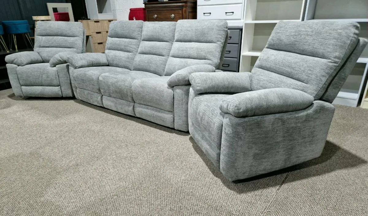 New 3+1+1 Kia SAVE €500 - Image 1