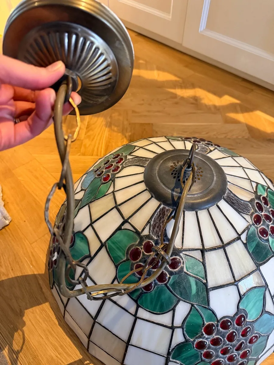 Tiffany style pendant chandelier light - Image 4