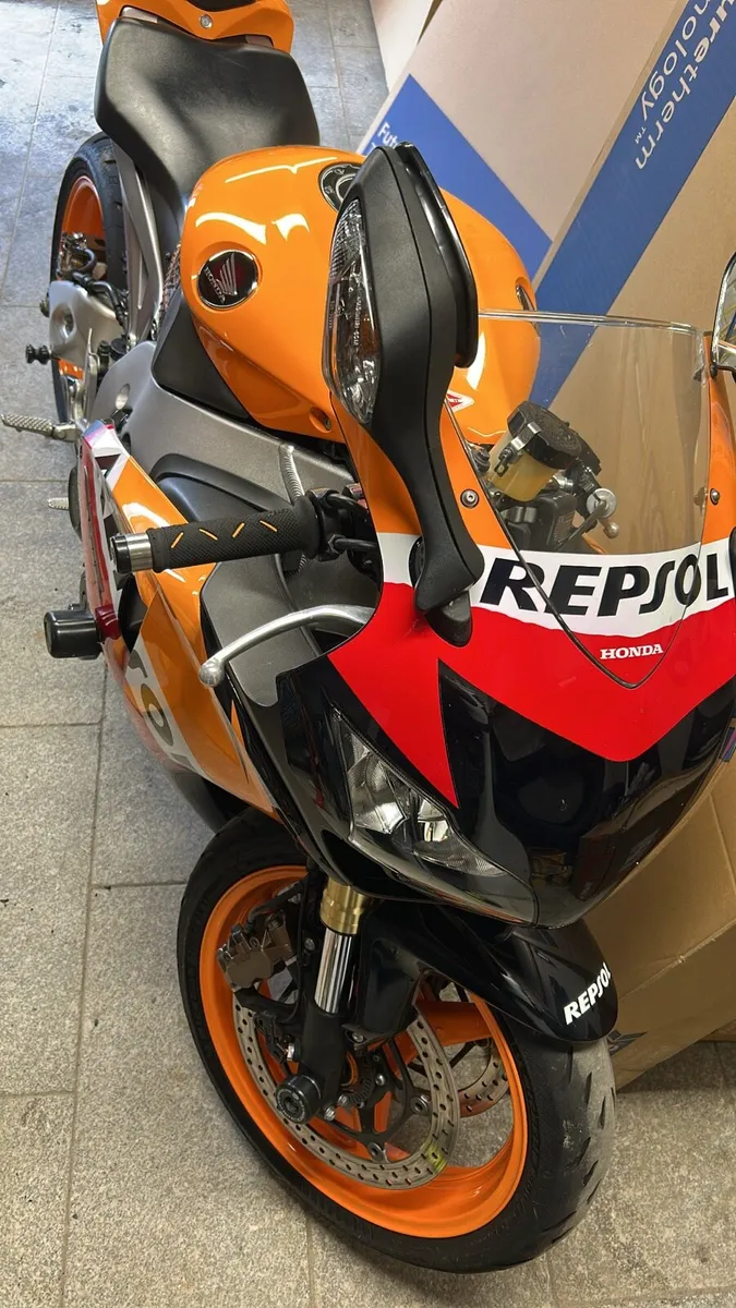 Honda Fireblade Repsol - Image 2