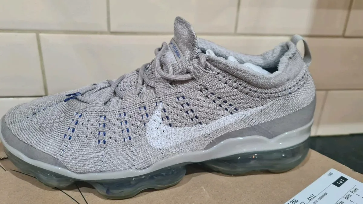 NIKE VAPORMAX - Image 1