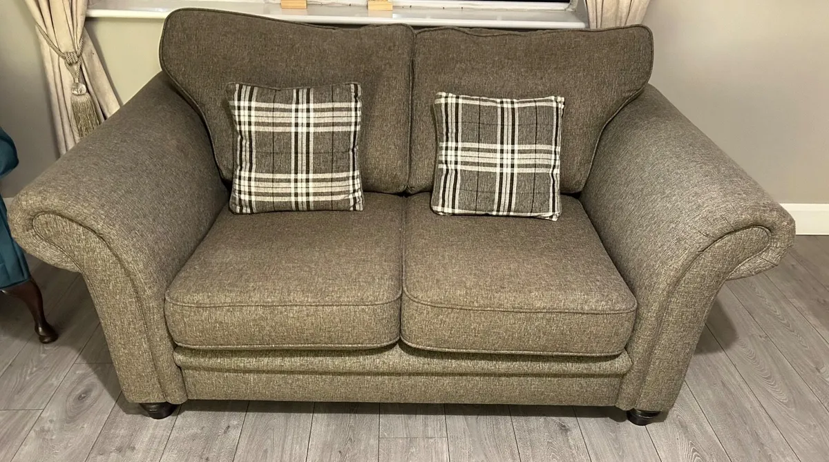 2 piece suite of furniture - Image 2