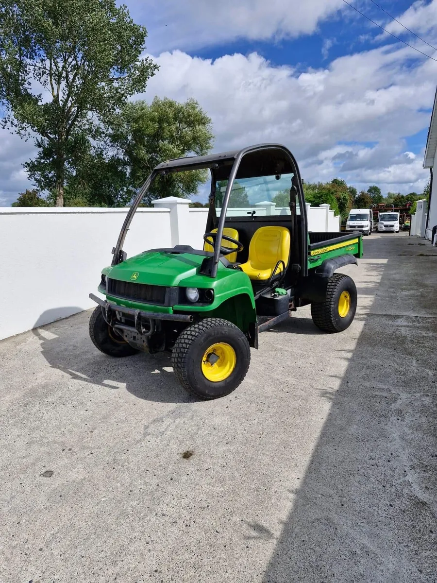 John Deere Gator 885 - Image 1