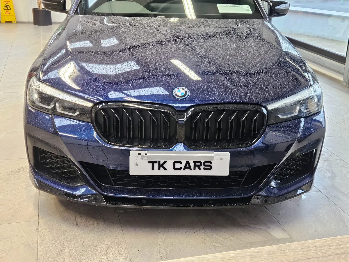 221 BMW 530 E SERIES M-SPORT - Image 4