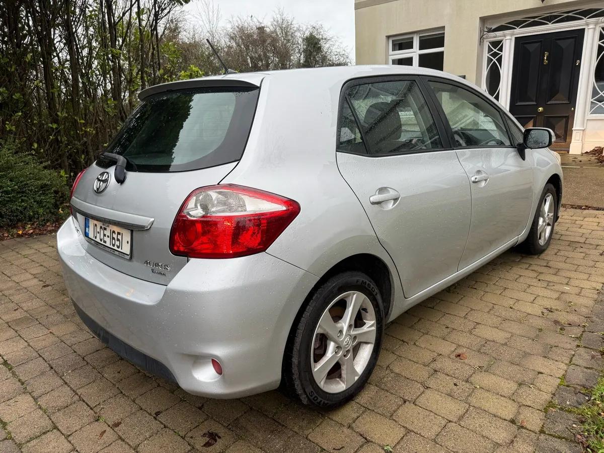 Toyota Auris Automatic 1.4 D4-D MINT - Image 4
