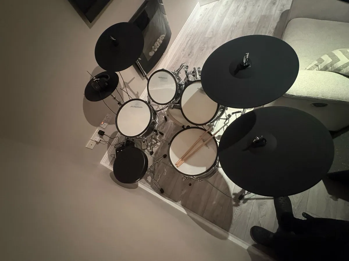 Electronic drum kit - Image 3