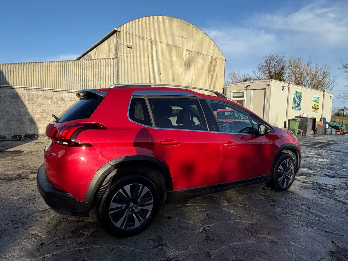 PEUGEOT 2008 ULTRA LOW MILEAGE LEATHER AUTO - Image 4