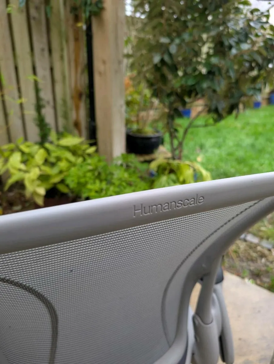 Ergonomic office chair - Image 2