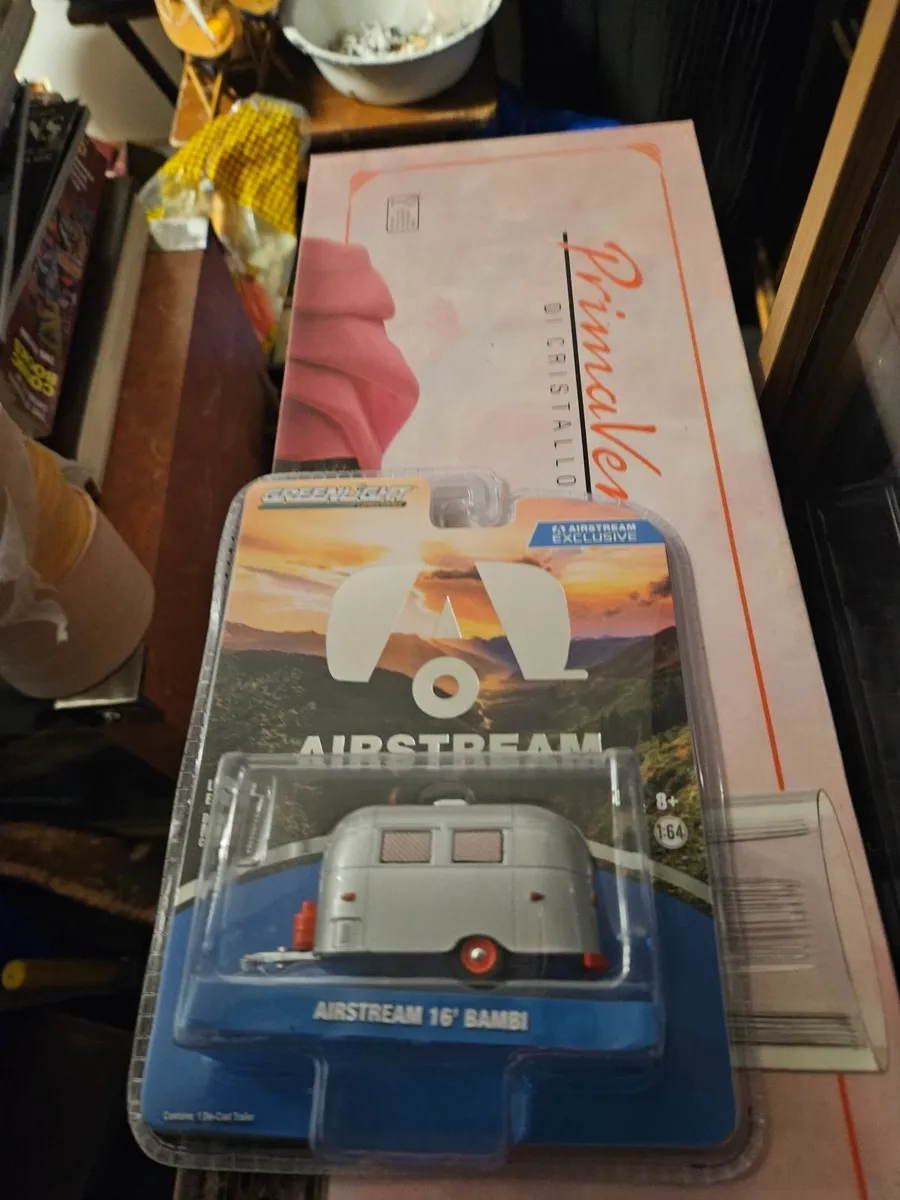 Corgi Greenlight Caravan