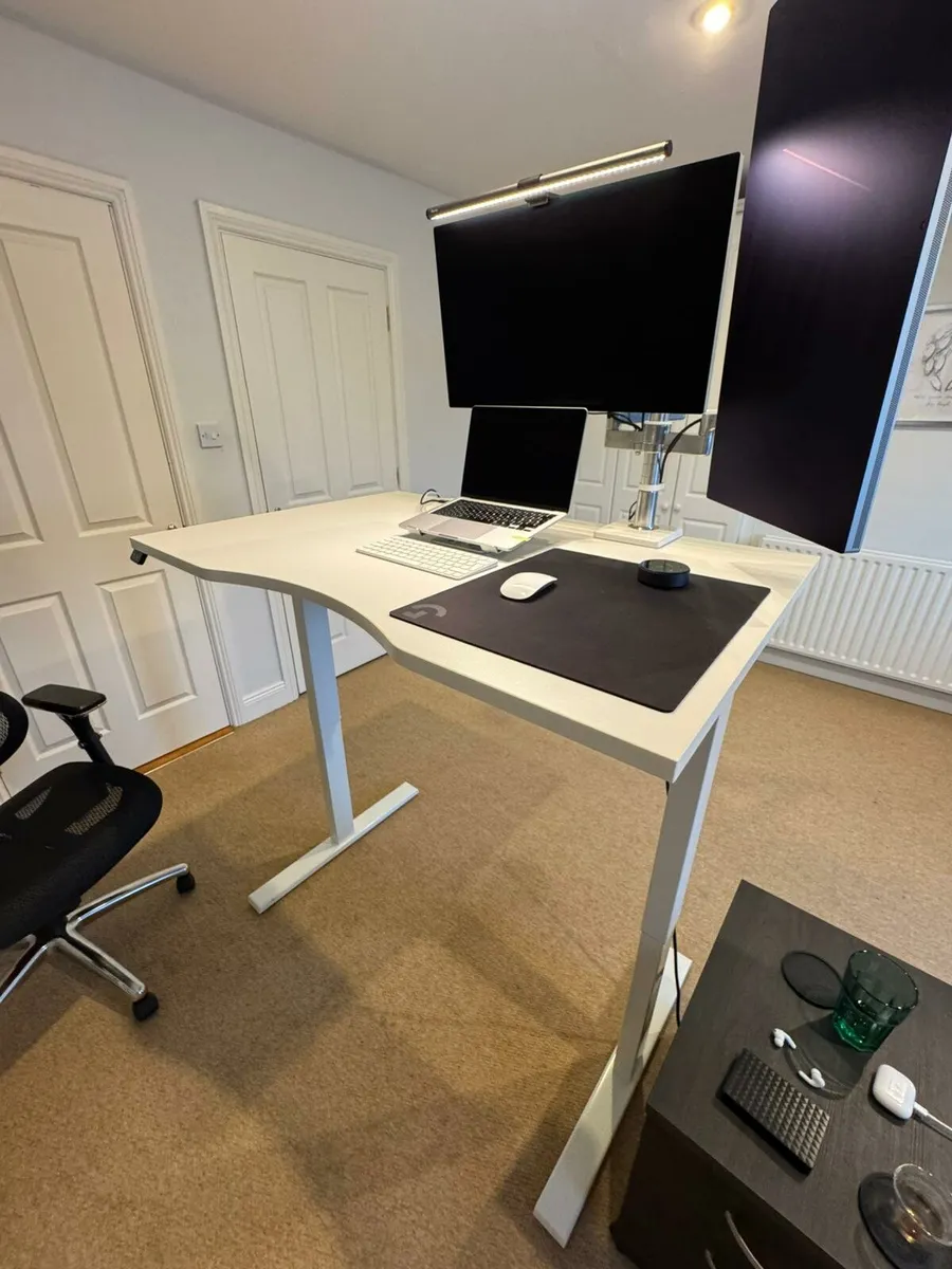 Electric Sit and stand desk - Image 3