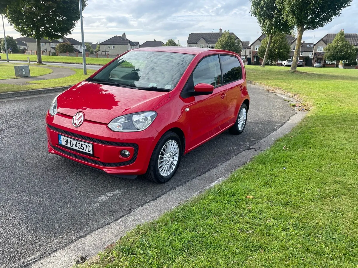 Volkswagen UP in mint condition - Image 4