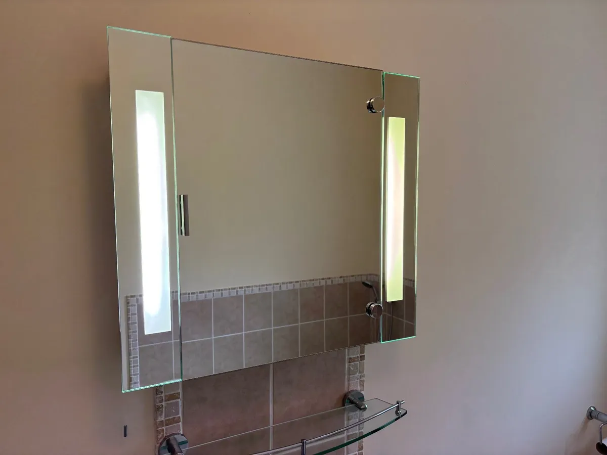 Bathroom wall cabinet with mirror and lighting - Image 1