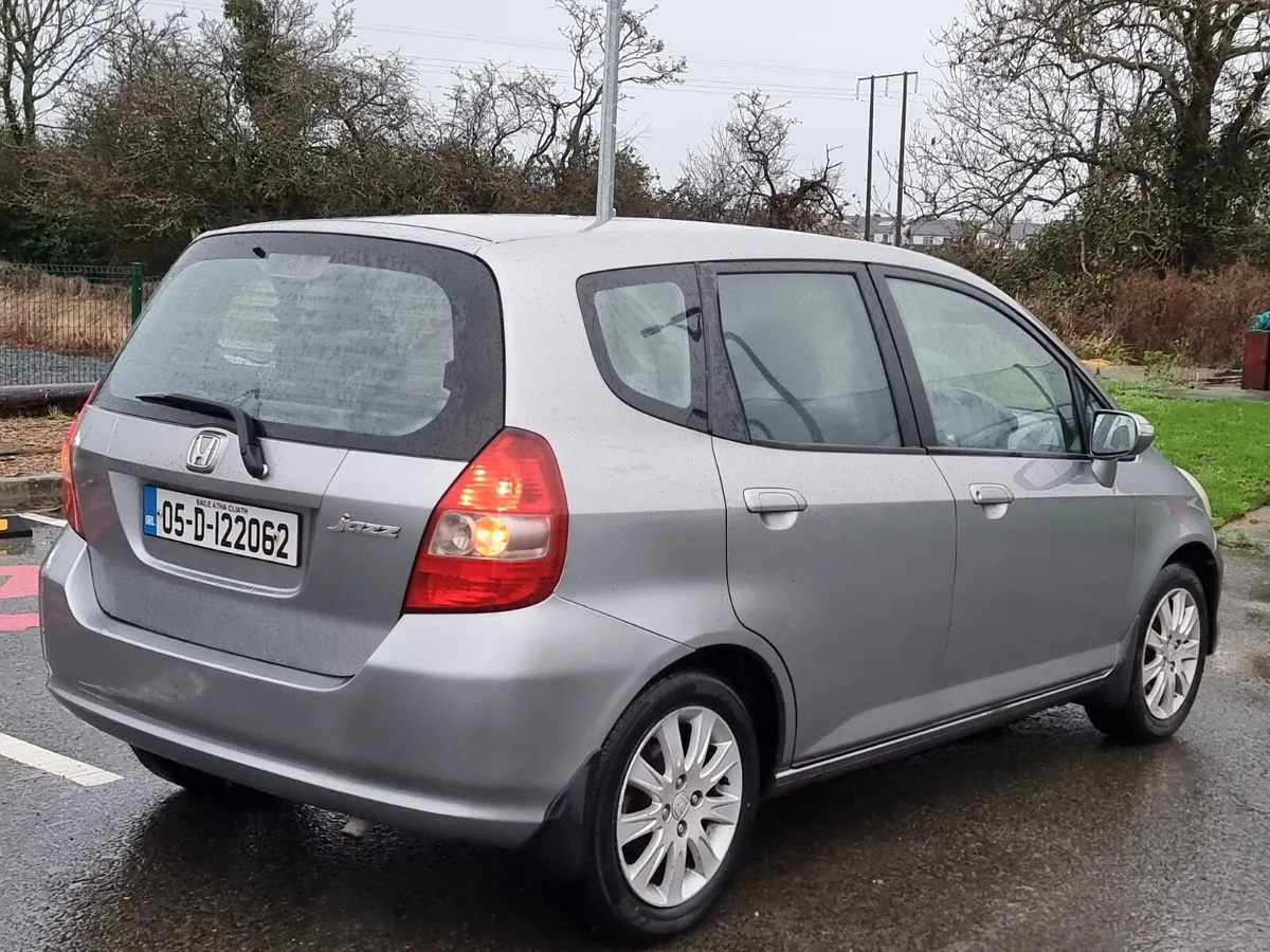 €990 Honda Jazz 2005 taxed 04.26 . €999 - Image 2
