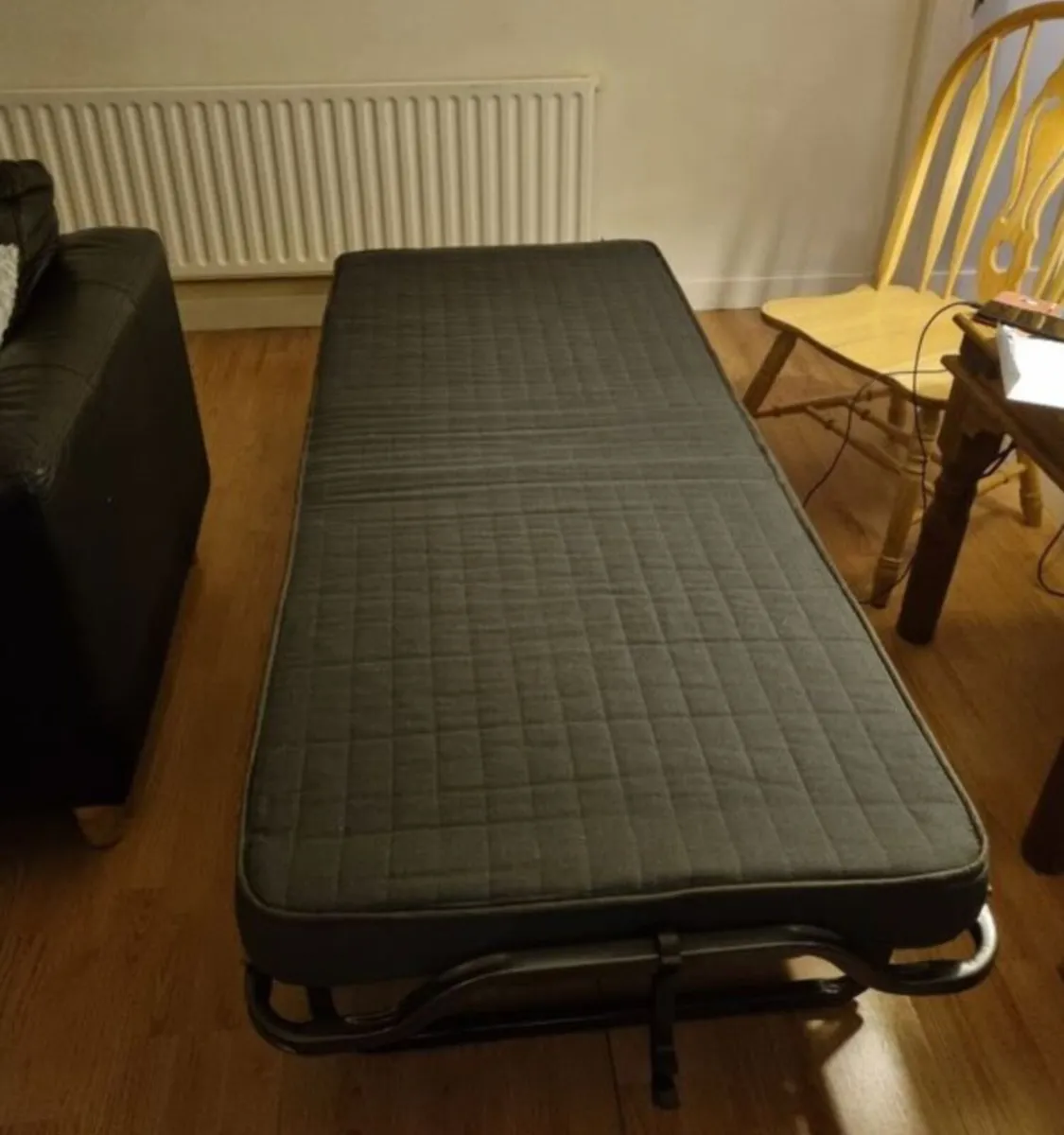 Fold up bed - Image 1