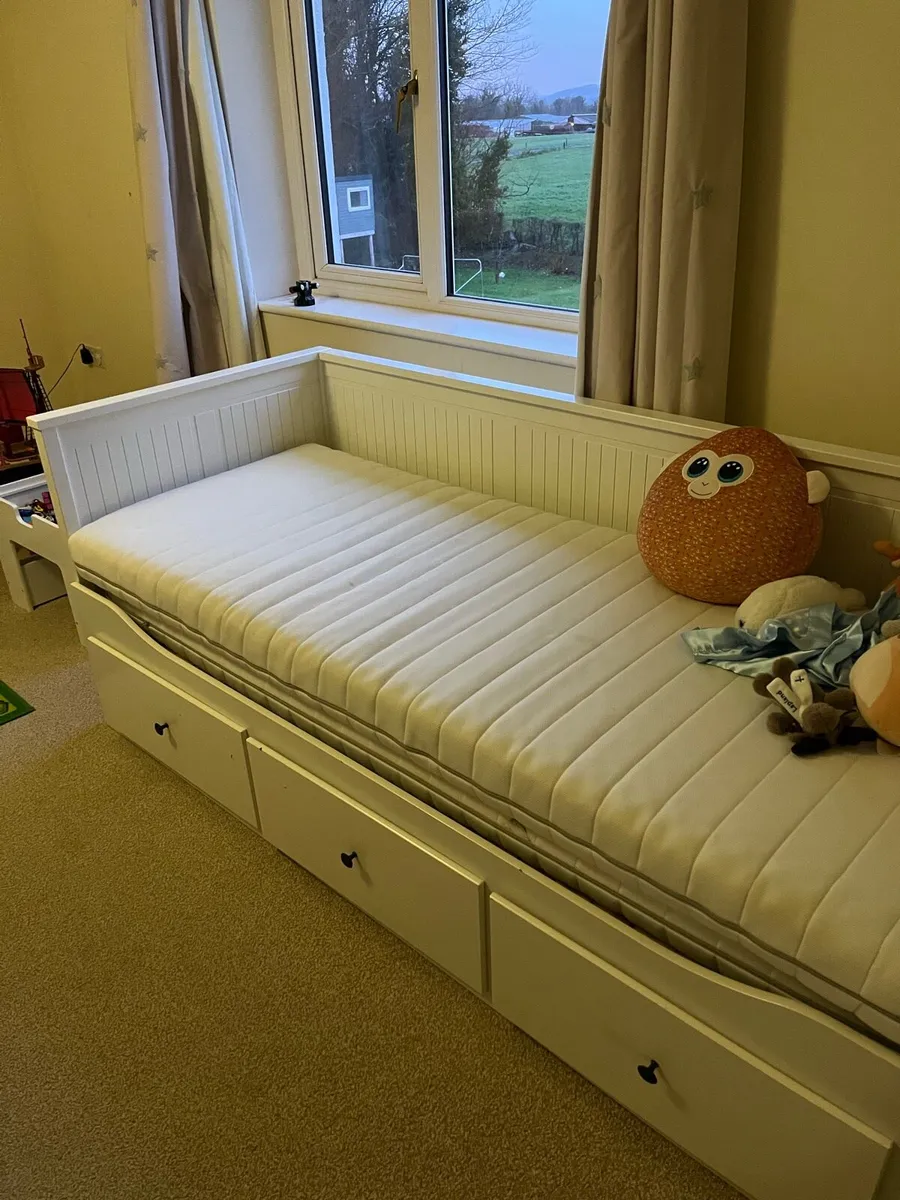 Kids double/single bed with storage - Image 4
