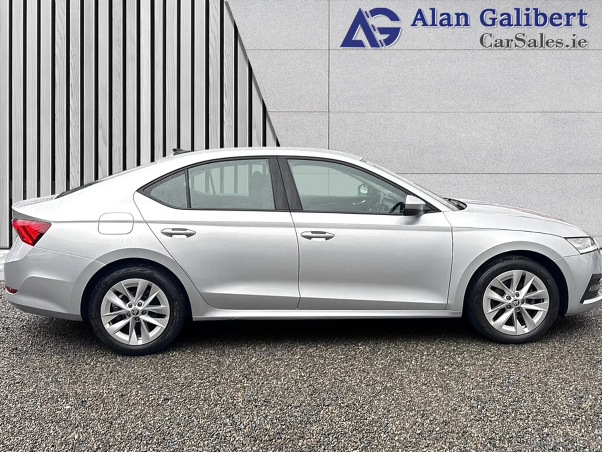 Skoda Octavia AMBITION 2.0 TDI New Model €119 PW - Image 3