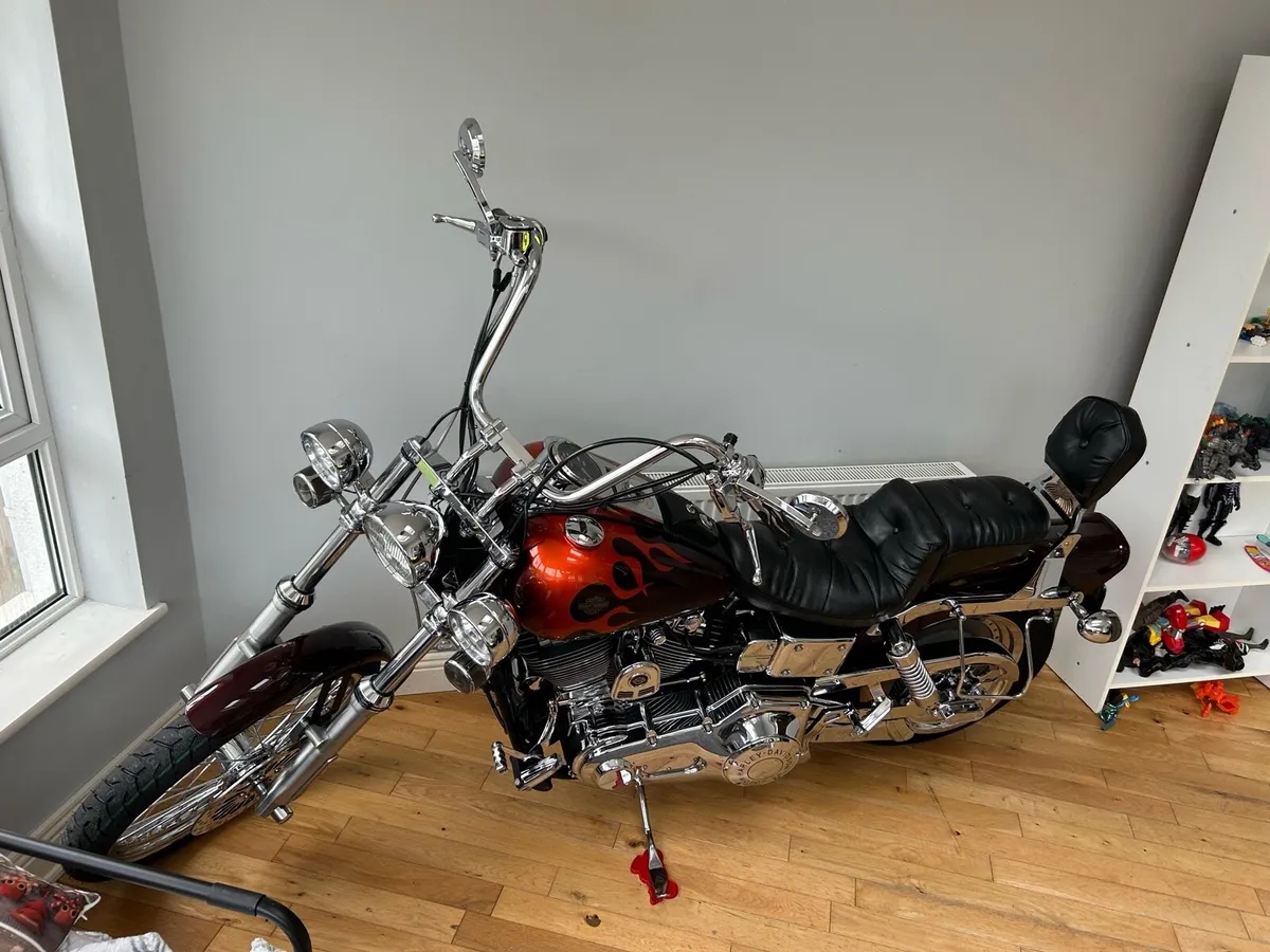 Harley Davidson Dyna 2000 low km. - Image 1