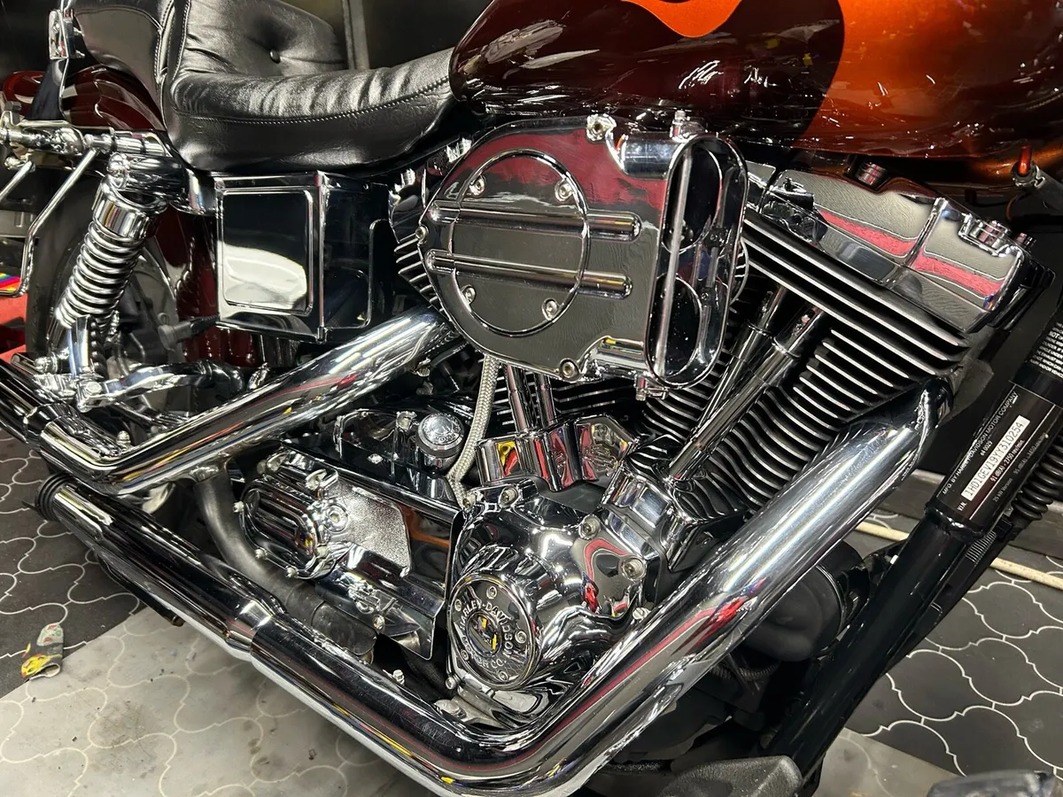 Harley Davidson Dyna 2000 low km. - Image 3