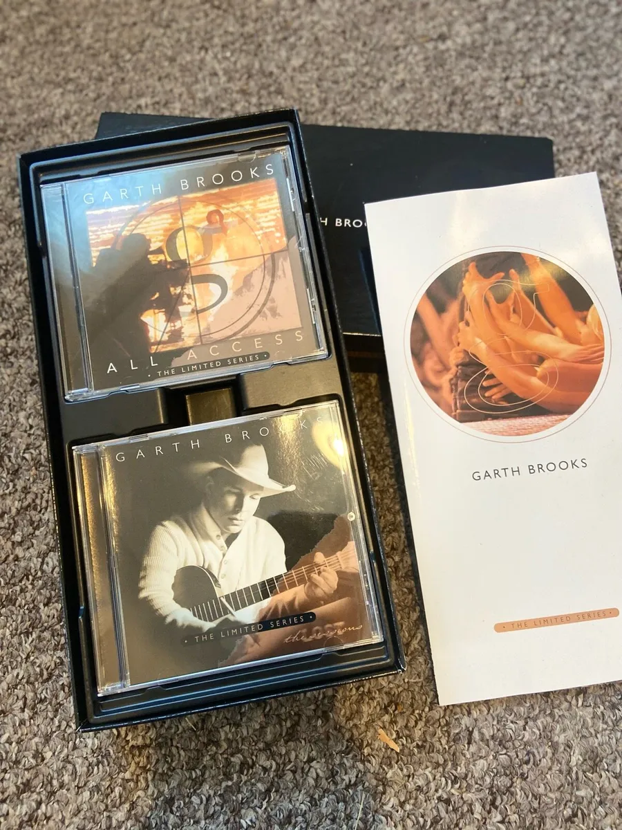Garth Brooks Box Set - Image 3