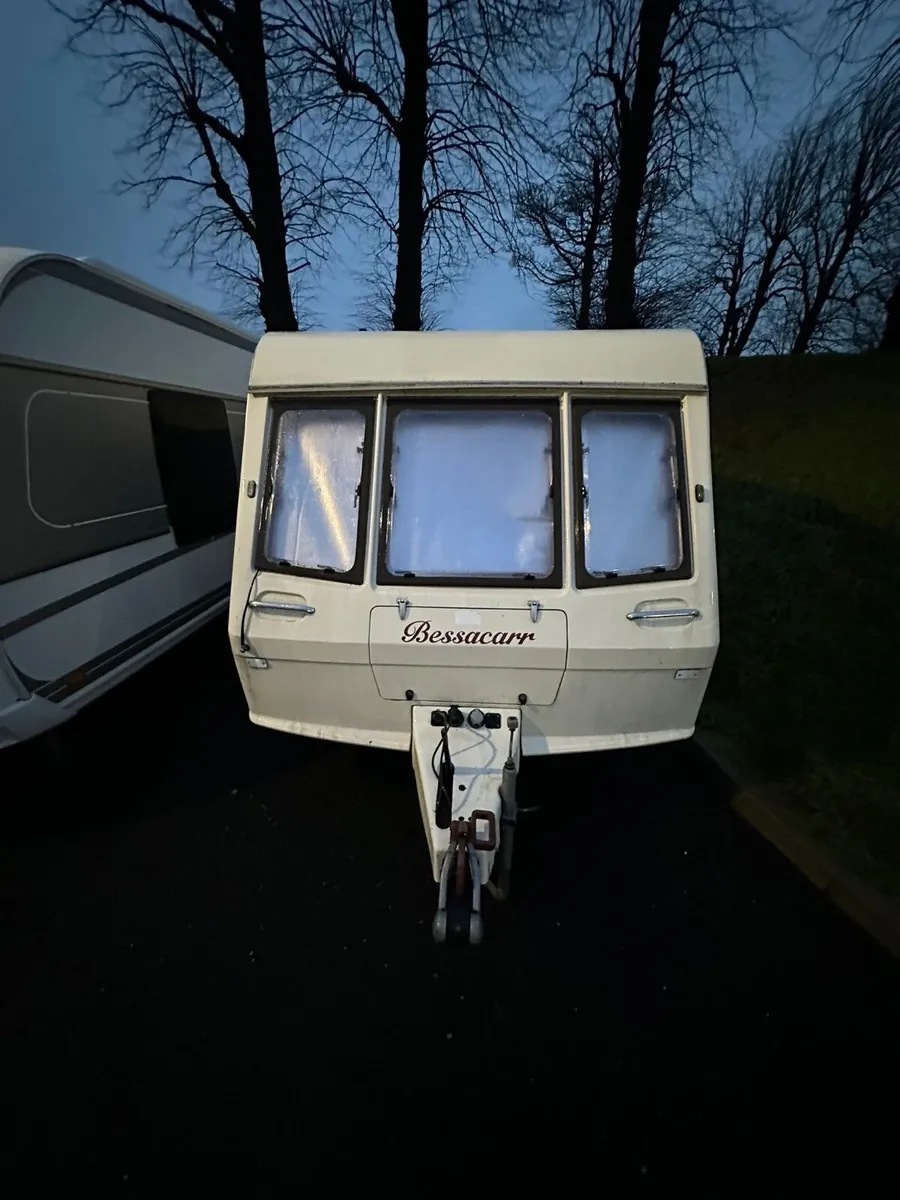 2000 caravan 5 berth - Image 4