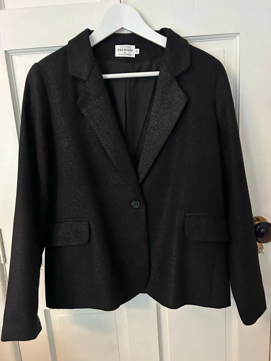 Black with silver specks - Image 1