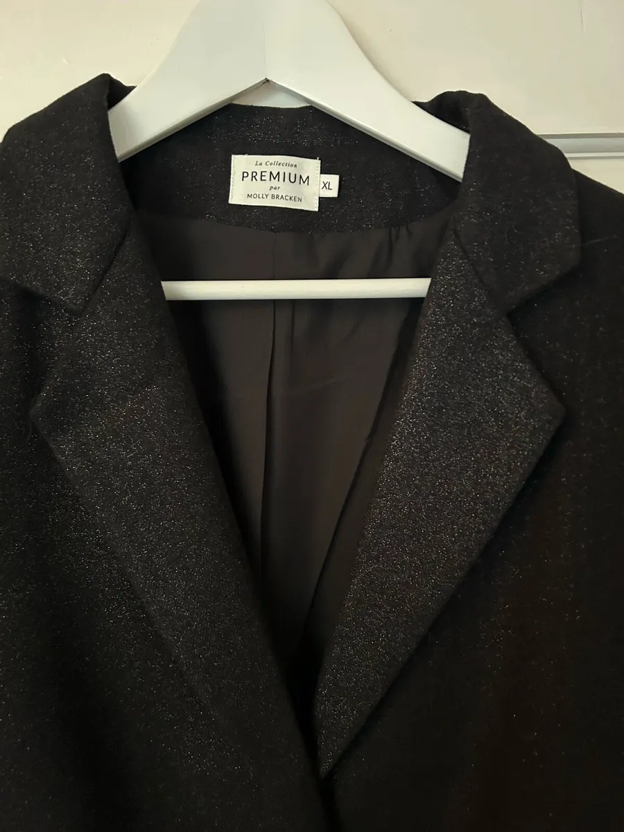 Black with silver specks - Image 2