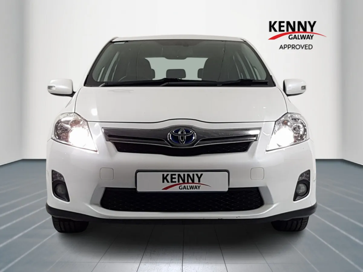 Toyota Auris HYBRID T-SPIRIT CVT 5DR AUTO T SPIRIT - Image 2