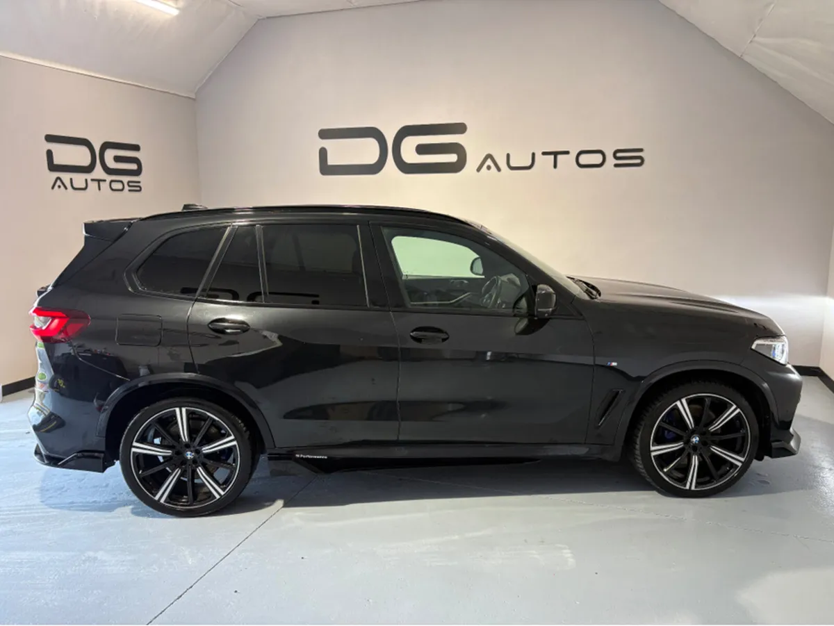 BMW X5 MASSIVE SPEC - BUSINESS UTILITY- 30D M SPOR - Image 3