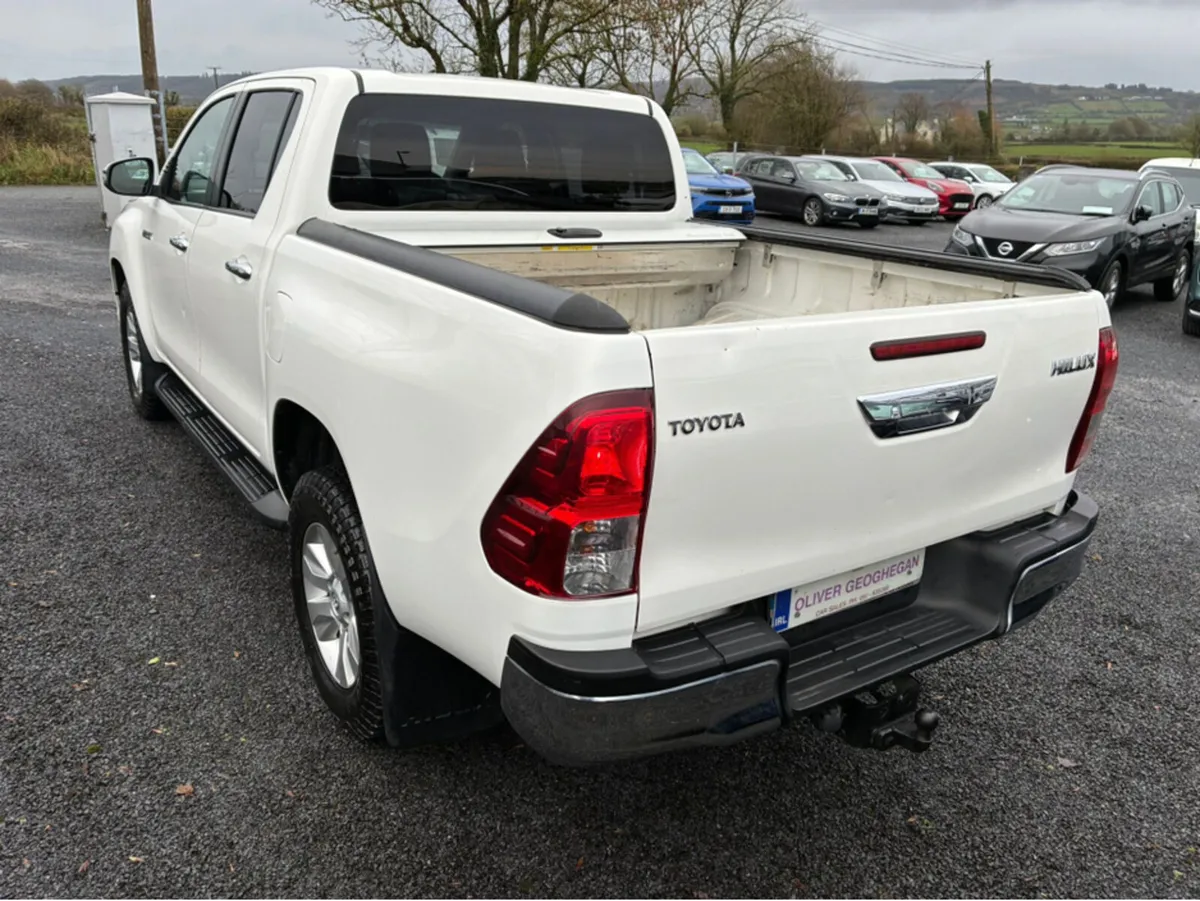 Toyota Hilux DOUBLE CAB (€20,950 Plus Vat) - Image 3