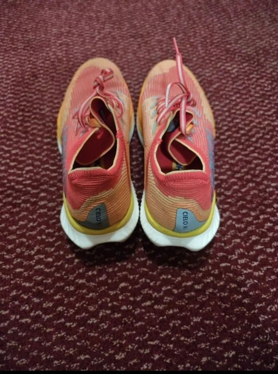 Hoka carbon plate runners - Image 3