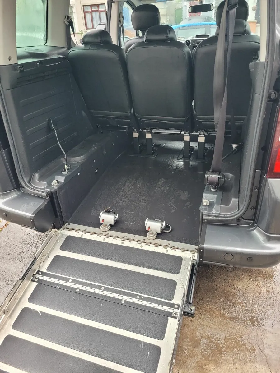 142 G Peugeot Mobility Partner  1.6 D. 131,200 mls - Image 2