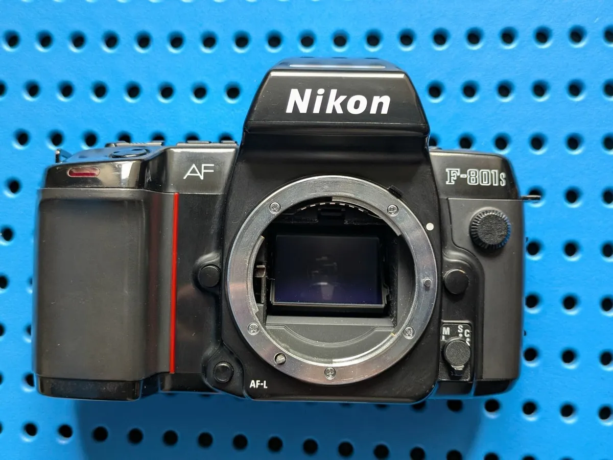 🎞️ Nikon F801S- body - Image 3