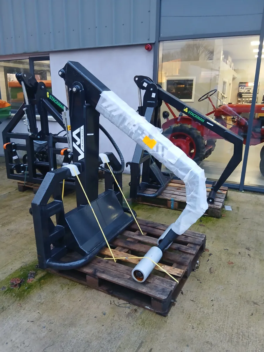 TR3 & Stackman bale handler - Image 1
