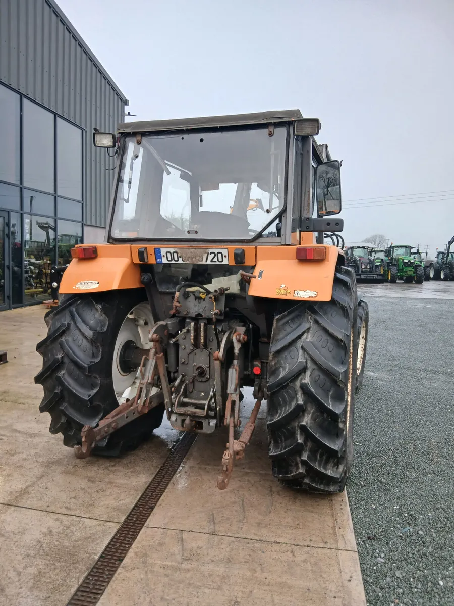 Renault & Quicke loader - Image 3