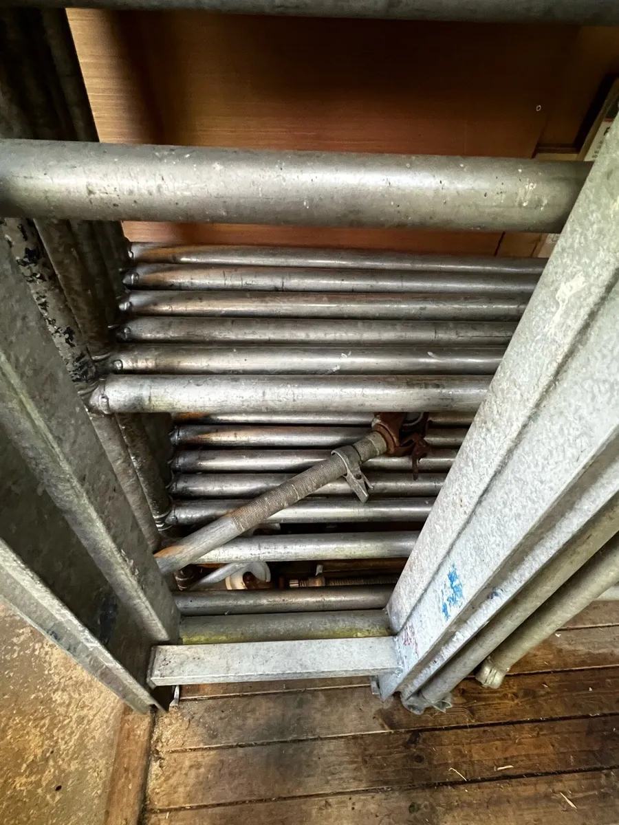 Scaffolding tower - Image 3