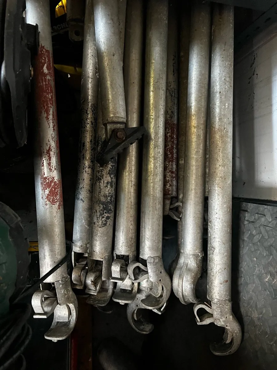 Scaffolding tower - Image 4