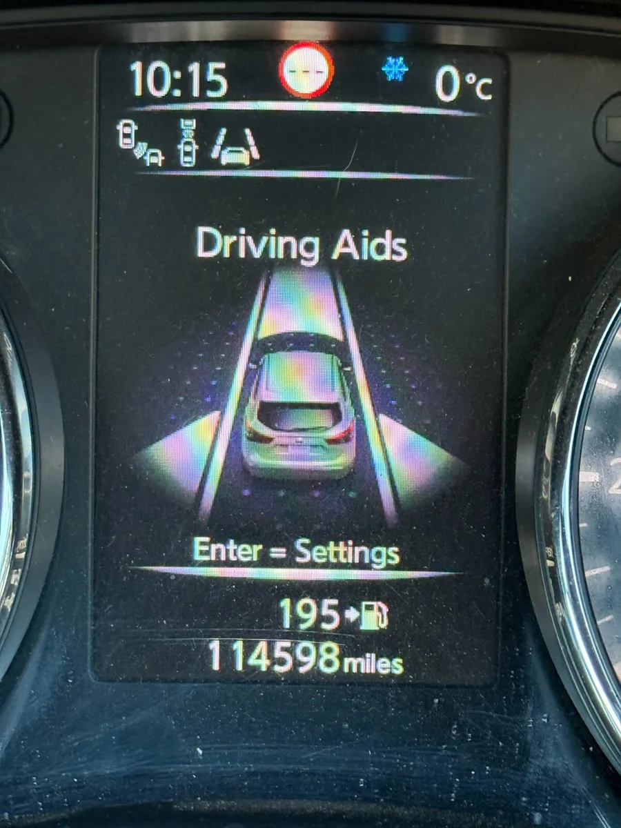 Qashkai 4WD,leather ,camera ,new NCT. - Image 3