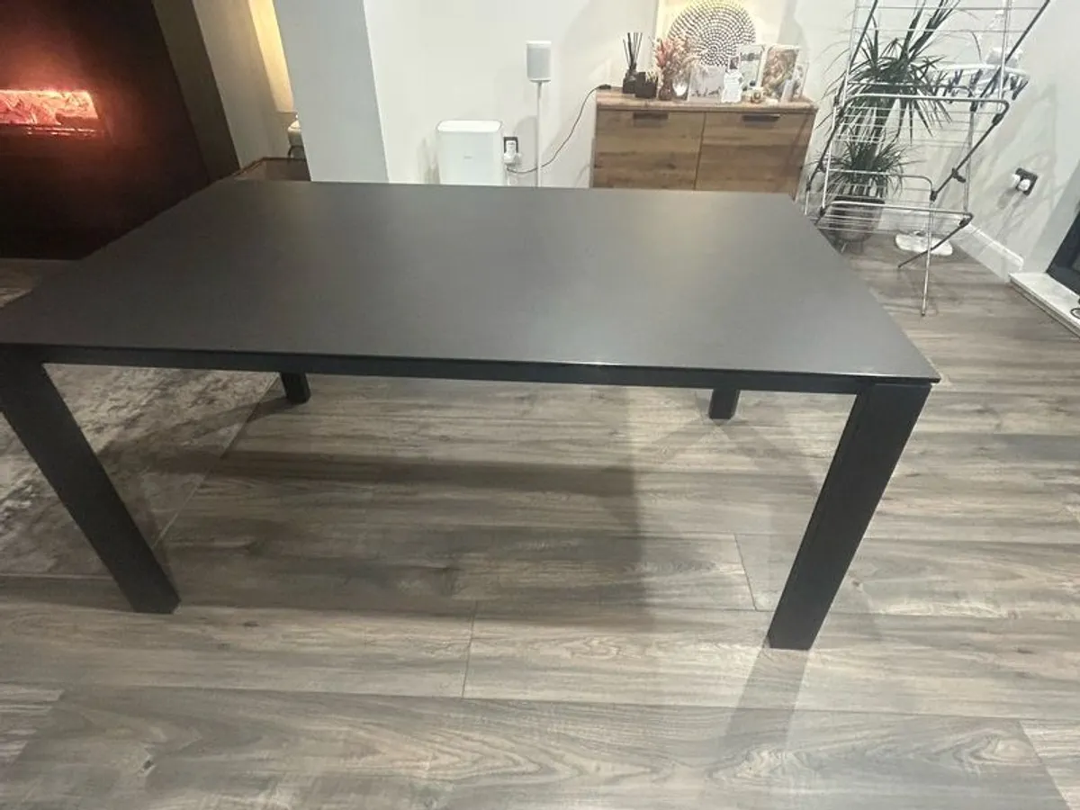 Dinning room table - Image 2