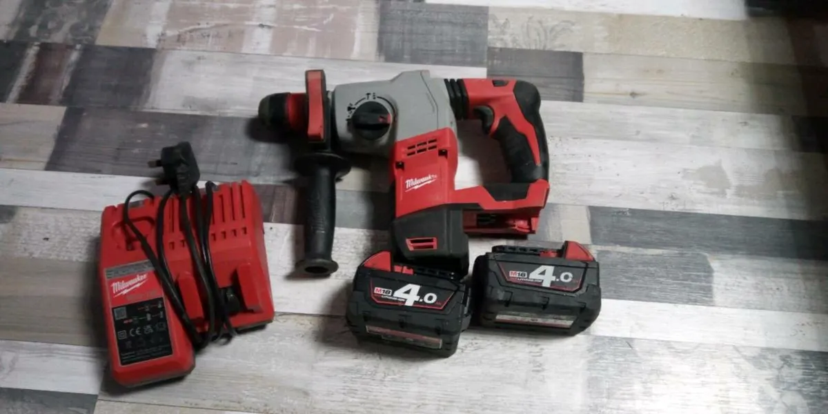 Milwaukee sds - Image 1