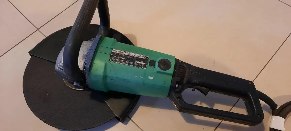 Hitachi CC12Y 305mm Stone Saw 110v - Image 4