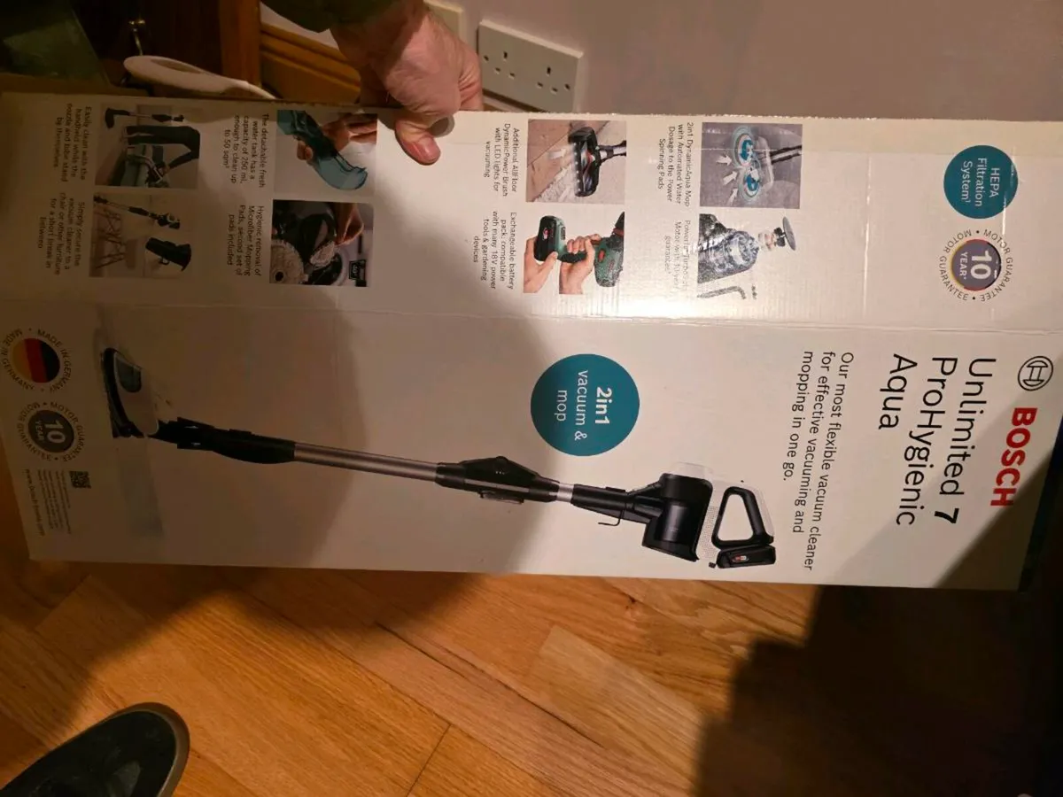 Bosch unlimited 7  Pro hygenic Aqua hoover - Image 2