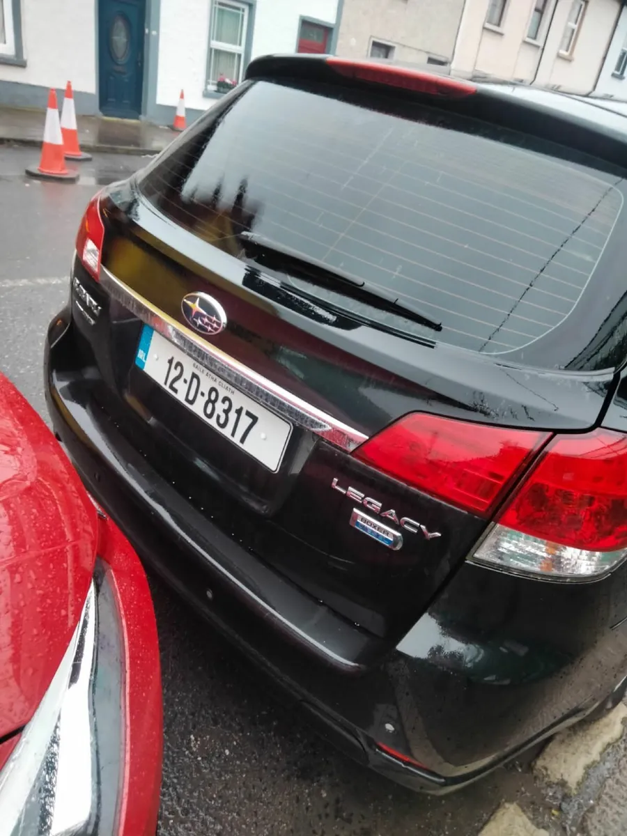 Subaru Legacy 2012 - Image 2