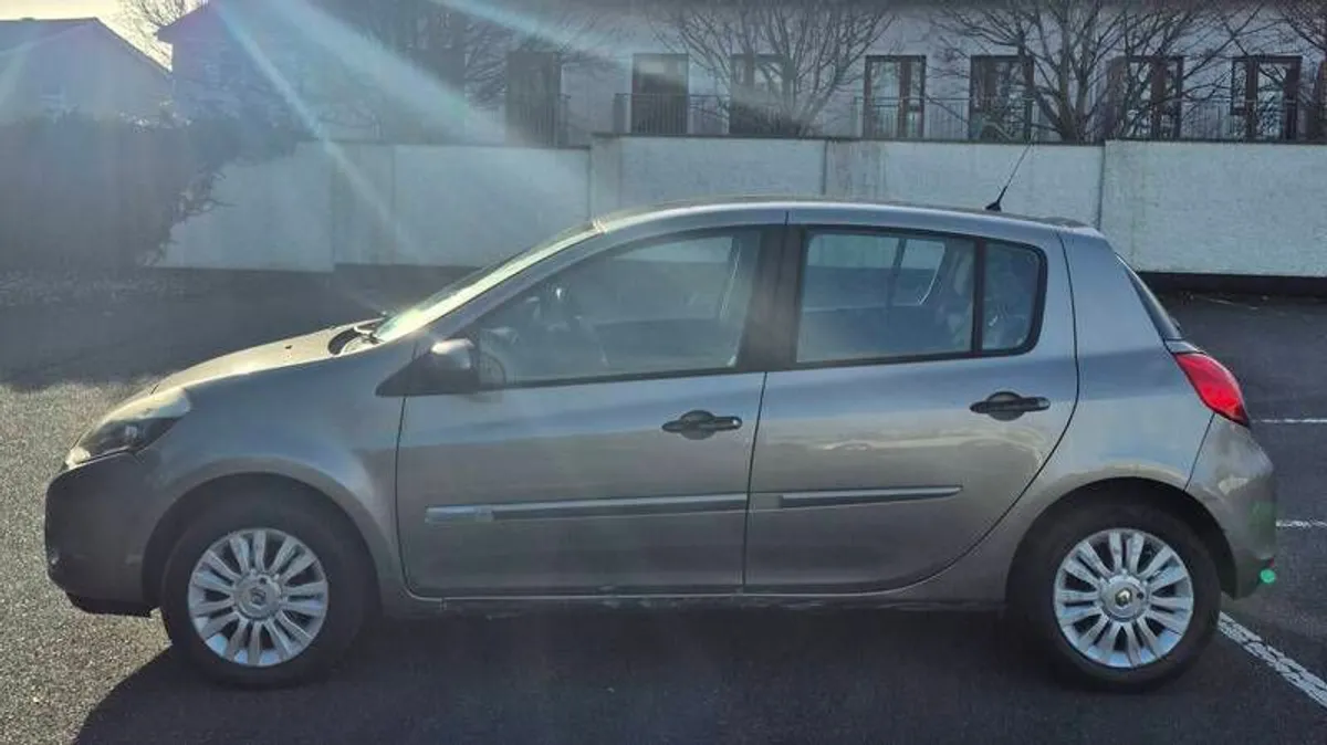 2010 Renault Clio - Image 4