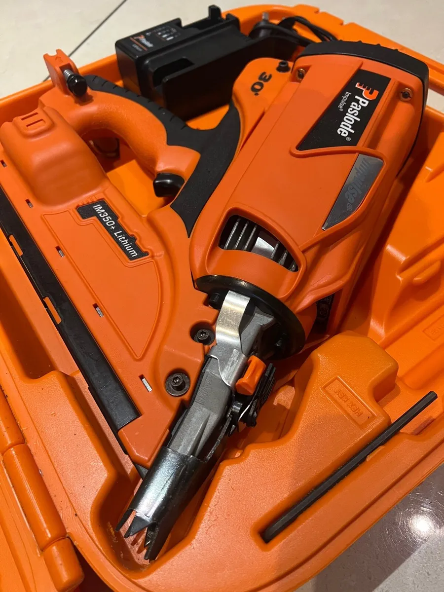 Paslode IM350+ Gas Nail Gun 50-90mm - Image 3