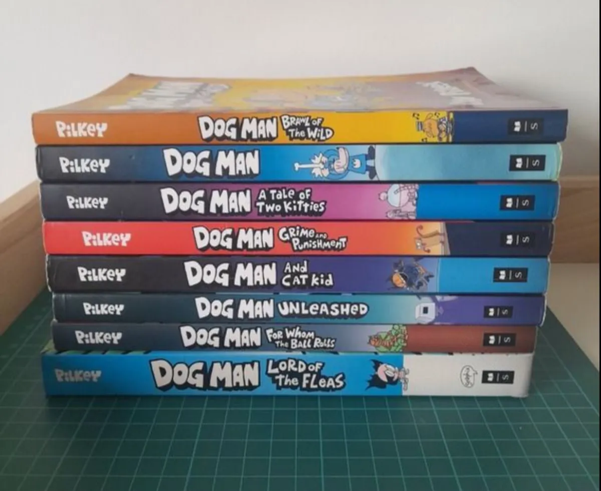 🐶 Great set of 8 Dog Man books, perfect for young