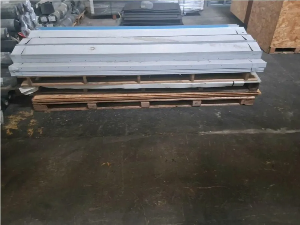 Metal base trays - Image 1