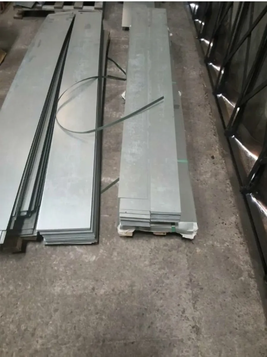Galvanised metal plates - Image 2