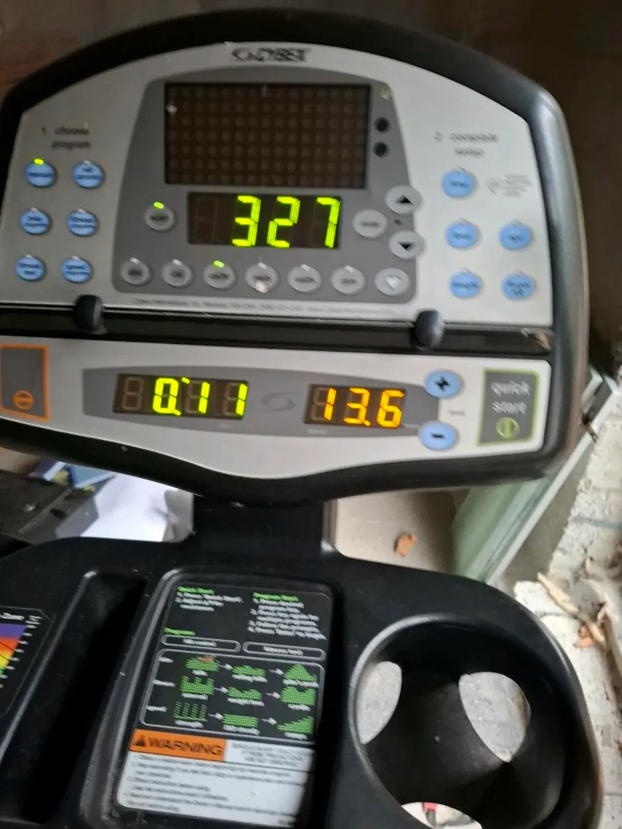 Cybex commercial gym upright bike - Image 3