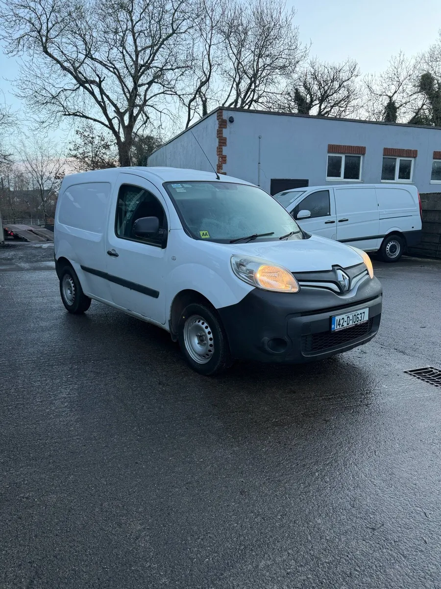 2014 Renault Kangoo Tax & test - Image 1