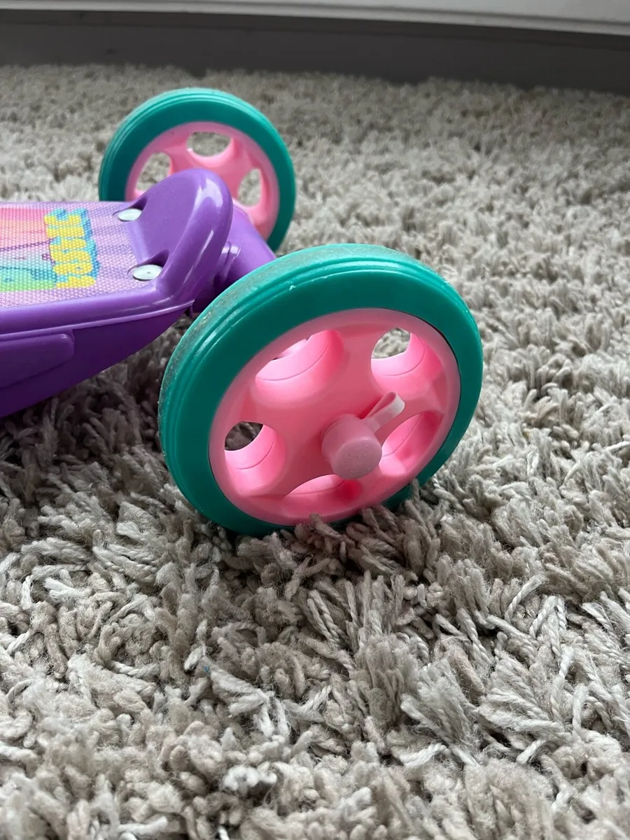 Child’s scooter - Image 2