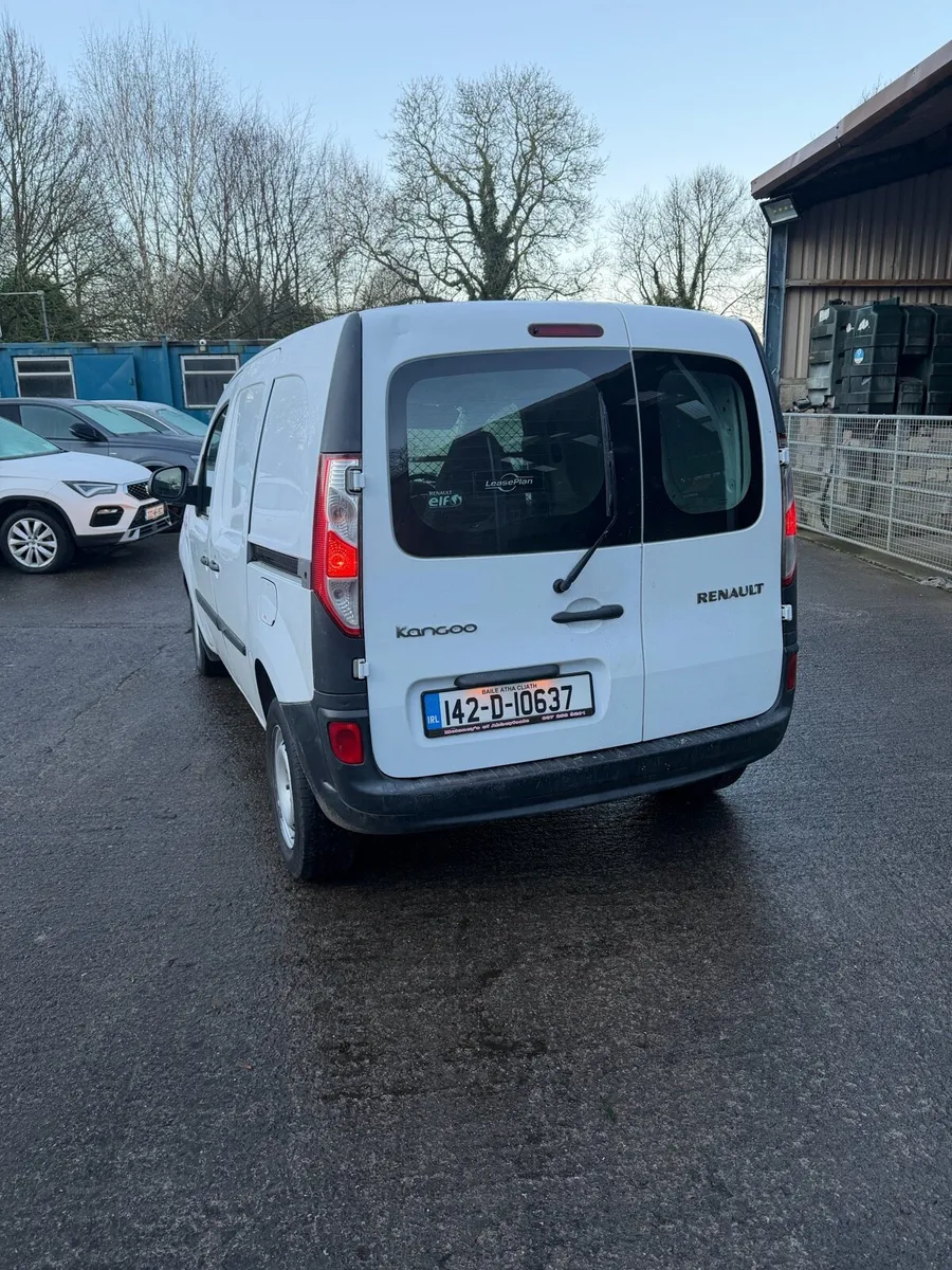 2014 Renault Kangoo Tax & test - Image 4